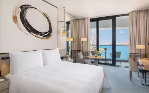 middle-east-holidays-dubai-address-beach-resort-hotel-deluxe-sea-view- room-with-balcony