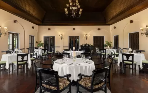 caribbean-holidays-jamaica-dreams-rose-hall-resort-spa-three-palms