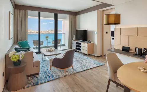 middle-east-holidays-dubai-address-beach-resort-hotel-one-bedroom- executive-sea-view-suite