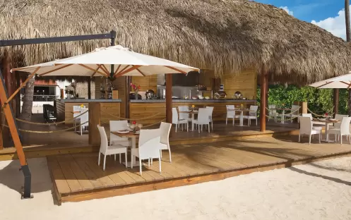 caribbean-holidays-dominican-republic-dreams-la-romana-resort-spa-barefoot-grill