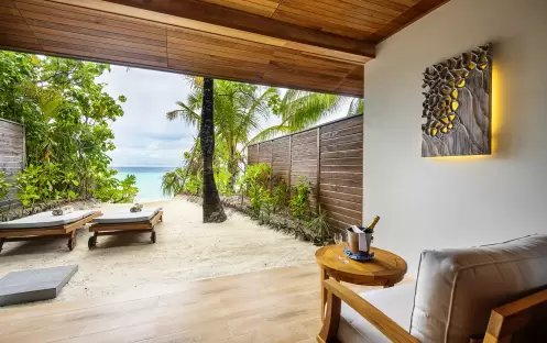 lily-beach-beach-suite-deck-1