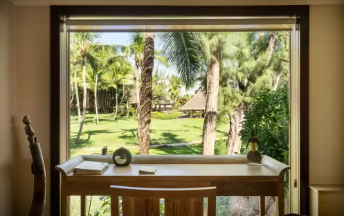 ndian-ocean-holidays-mauritius-the-oberoi-beach-resort-mauritius-presidential-villa- -with-private-pool