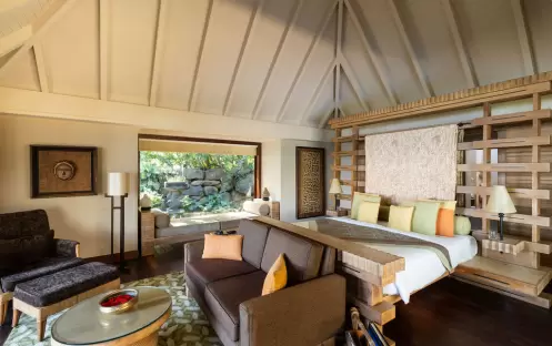 ndian-ocean-holidays-mauritius-the-oberoi-beach-resort-mauritius-presidential-villa- -with-private-pool