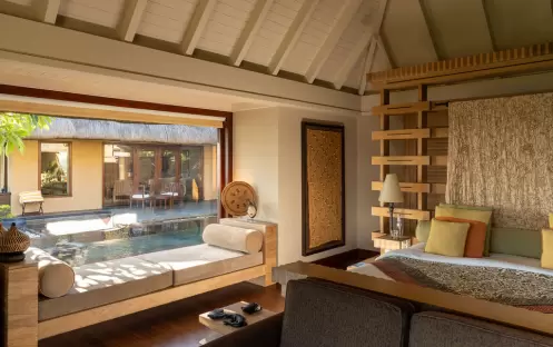 indian-ocean-holidays-mauritius-the-oberoi-beach-resort-mauritius-royal-villa-with- private-pool