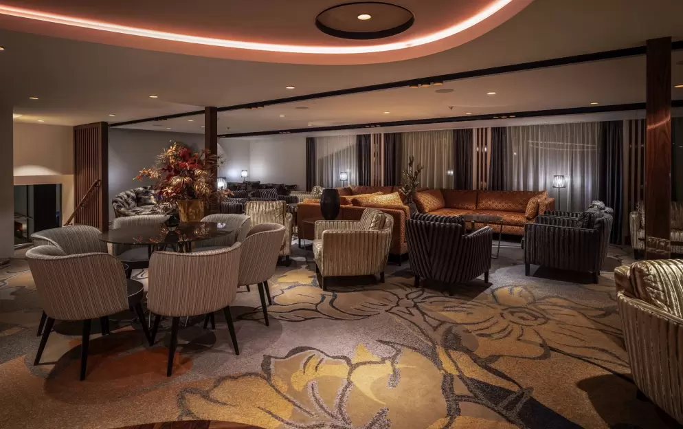 AmaWaterways AmaMagna Main Lounge.jpg