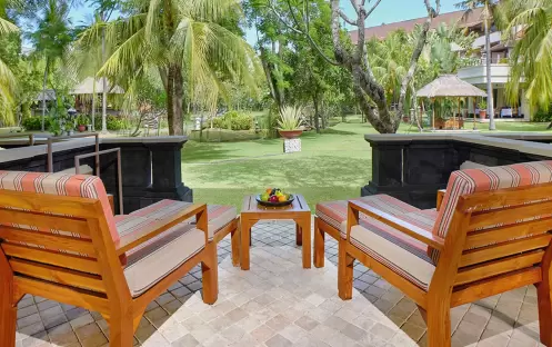 asia-holidays-indonesia-bali-nusa-dua-beach-hotel-spa-handwritten-collection-palace-club-room