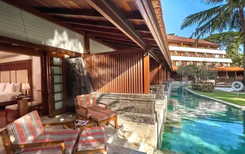 asia-holidays-indonesia-bali-nusa-dua-beach-hotel-spa-handwritten-collection-palace-club-lagoon-room