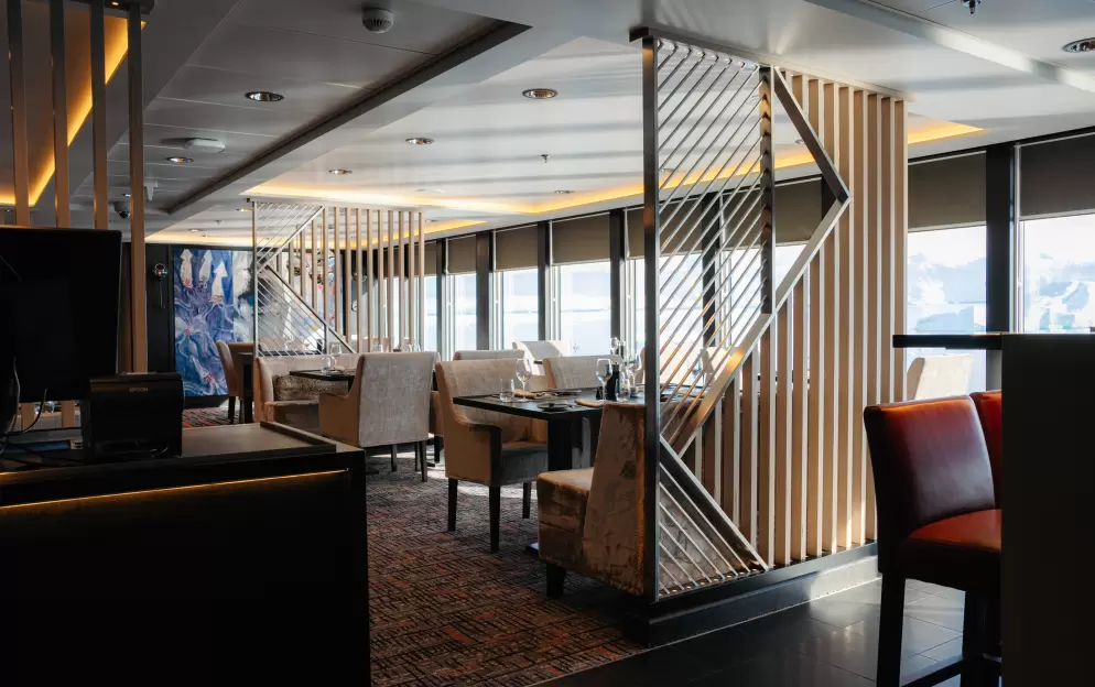 HX Hurtigruten Expeditions MS Fridtjof Nansen Lindstrøm 5 ©Tuan Lam Atomic Pixel.jpg