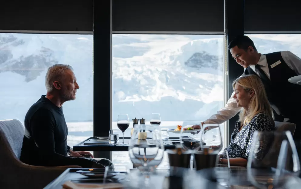 HX Hurtigruten Expeditions MS Fridtjof Nansen Lindstrøm Lifestyle 8 ©Tuan Lam Atomic Pixel.jpg
