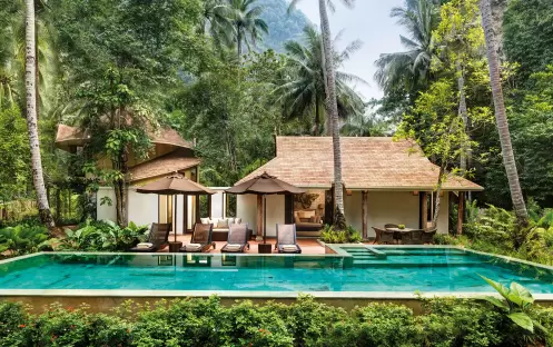 thailand-holidays-krabi-rayavadee-hotel-family-pavilion-with-pool thailand-holidays-krabi-rayavadee-hotel-family-pavilion-with-pool