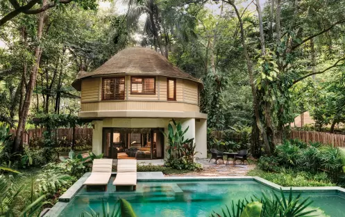 thailand-holidays-krabi-rayavadee-hotel-pool-pavilion thailand-holidays-krabi-rayavadee-hotel-pool-pavilion
