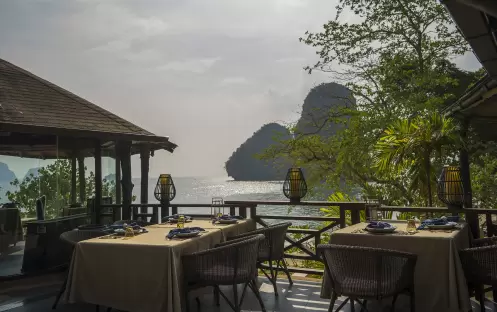 thailand-holidays-krabi-rayavadee-hotel-krua-phranang-restaurant-and-bar thailand-holidays-krabi-rayavadee-hotel-krua-phranang-restaurant-and-bar