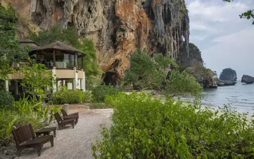 thailand-holidays-krabi-rayavadee-hotel-krua-phranang-restaurant-and-bar thailand-holidays-krabi-rayavadee-hotel-krua-phranang-restaurant-and-bar