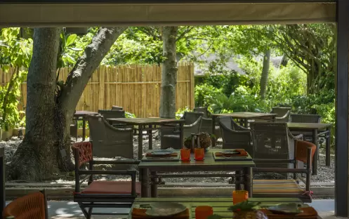 thailand-holidays-krabi-rayavadee-hotel-raitalay-terrace thailand-holidays-krabi-rayavadee-hotel-raitalay-terrace